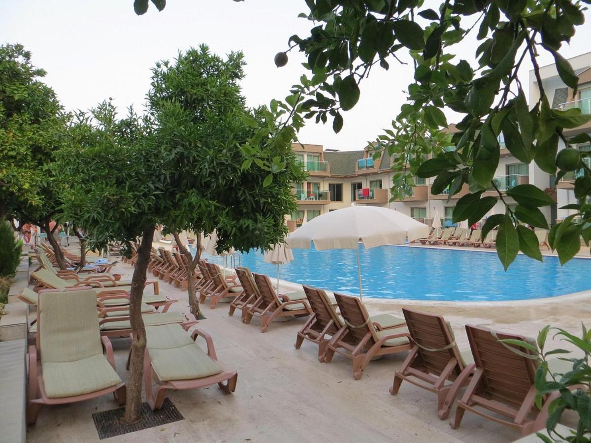 Omorfi Garden 4*